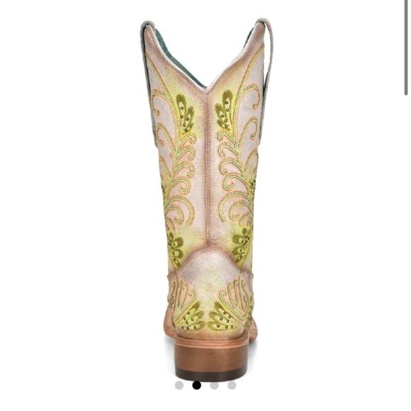 Corral neon green studded Size 6.5 C3967 - Picture 2 of 9